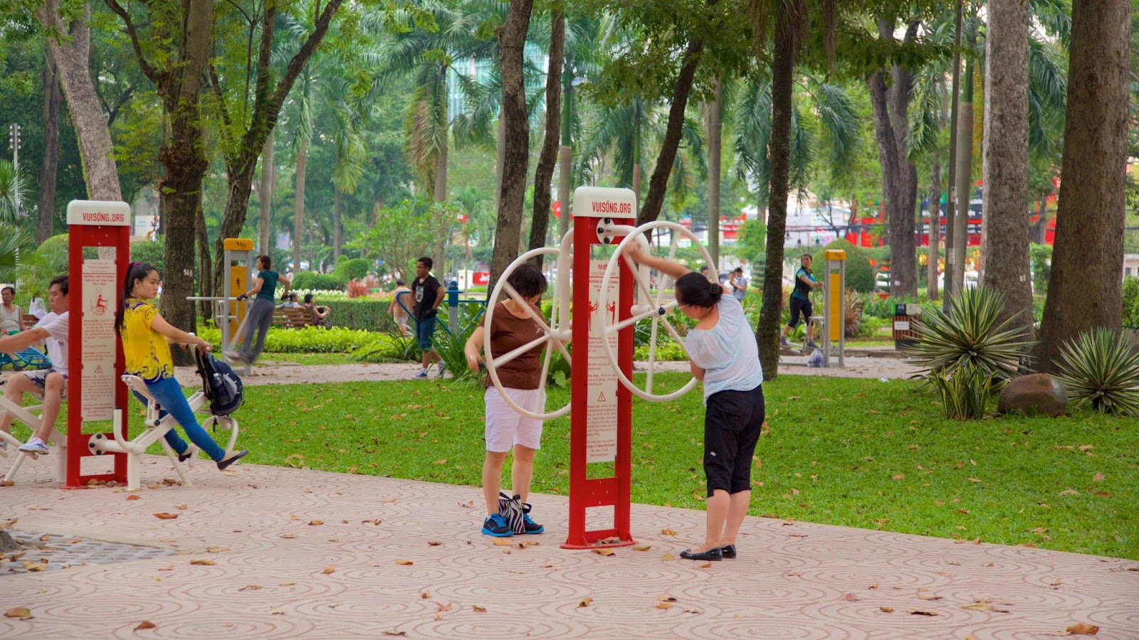 Khám phá Công Viên Tao Đàn - Ốc đảo xanh giữa lòng thành phố