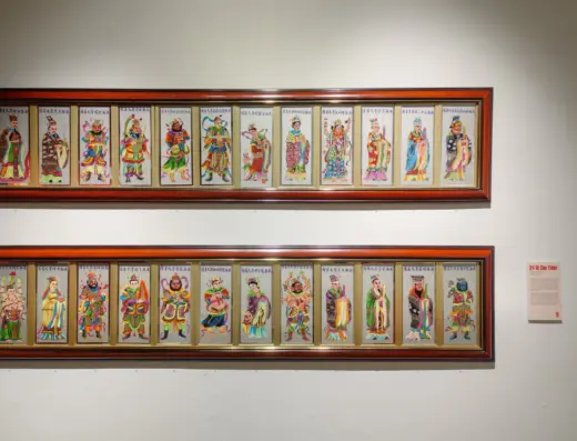 “Nam Sử Họa Kiếng” Exhibition
