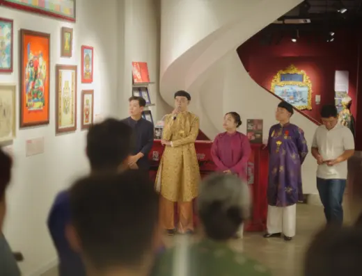 “Nam Sử Họa Kiếng” Exhibition