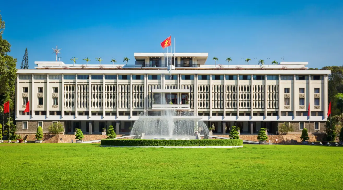 10 điểm tham quan không thể bỏ qua khi đến Thành phố Hồ Chí Minh